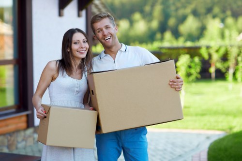 Residential and commercial moving services in Wood Green