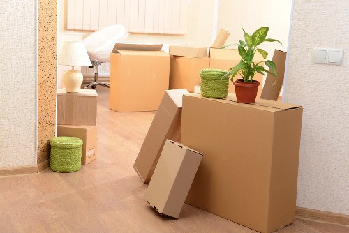 Residential and commercial removals support in Wood Green